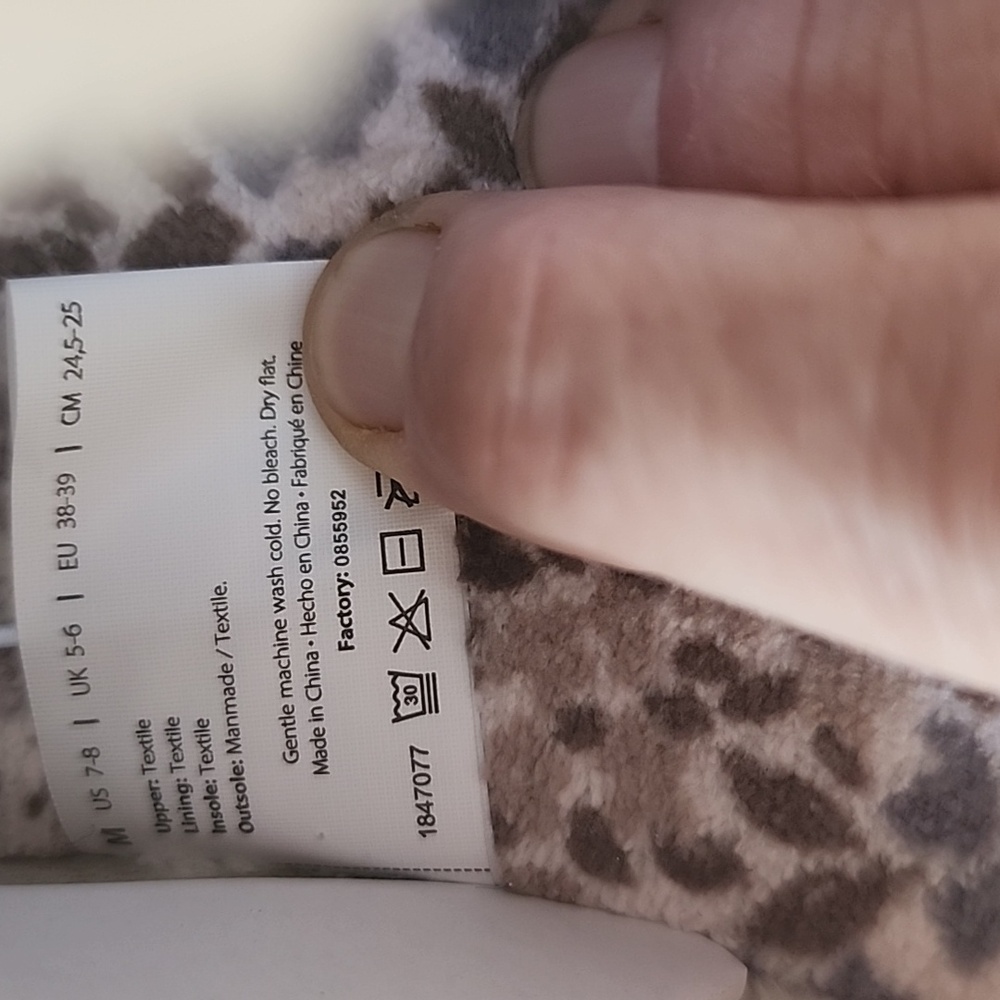 DEARFOAMS WOMAN'S SLIPPERS - Picture 7 of 11